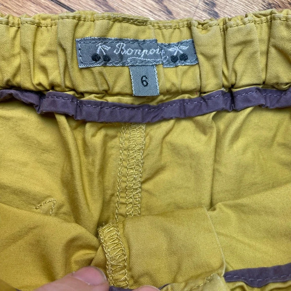 Bonpoint mustard yellow cargo shorts, size  6 - Picture 3 of 4